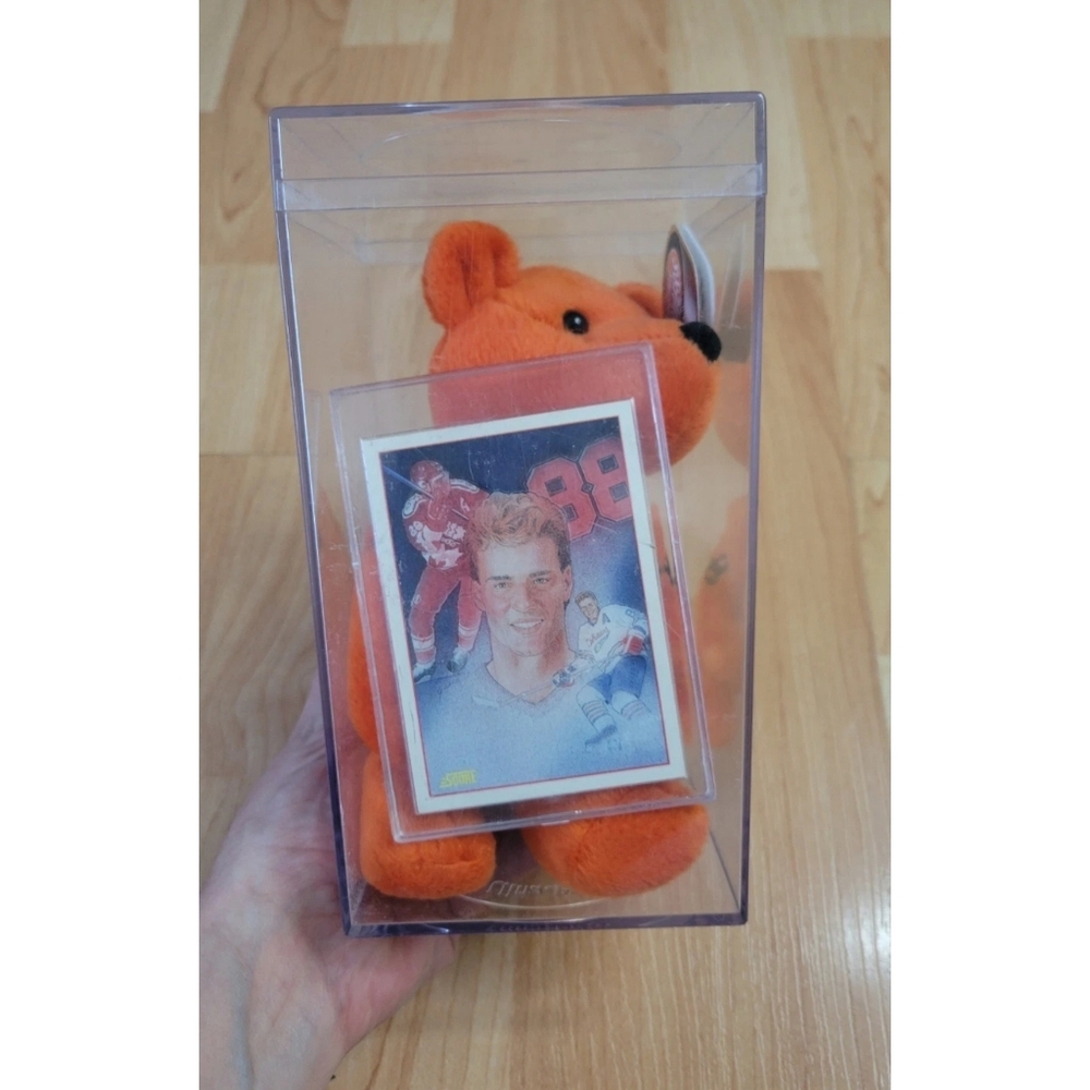 Salvino's Bammers Eric Lindros Philadelphia Flyers bear and hockey card